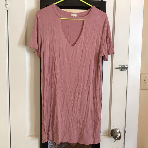 Marshalls Dresses & Skirts - pale pink keyhole shirt dress